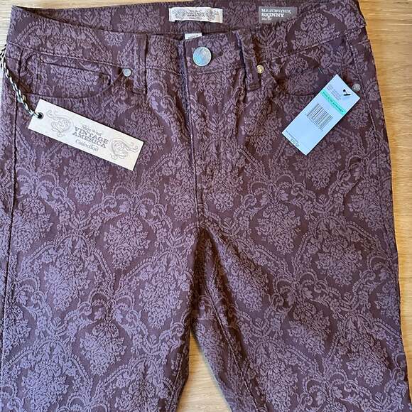 NWT’s Vintage America Blues Brown Damask Floral Brocade Matchstick Skinny Jeans - Picture 6 of 9